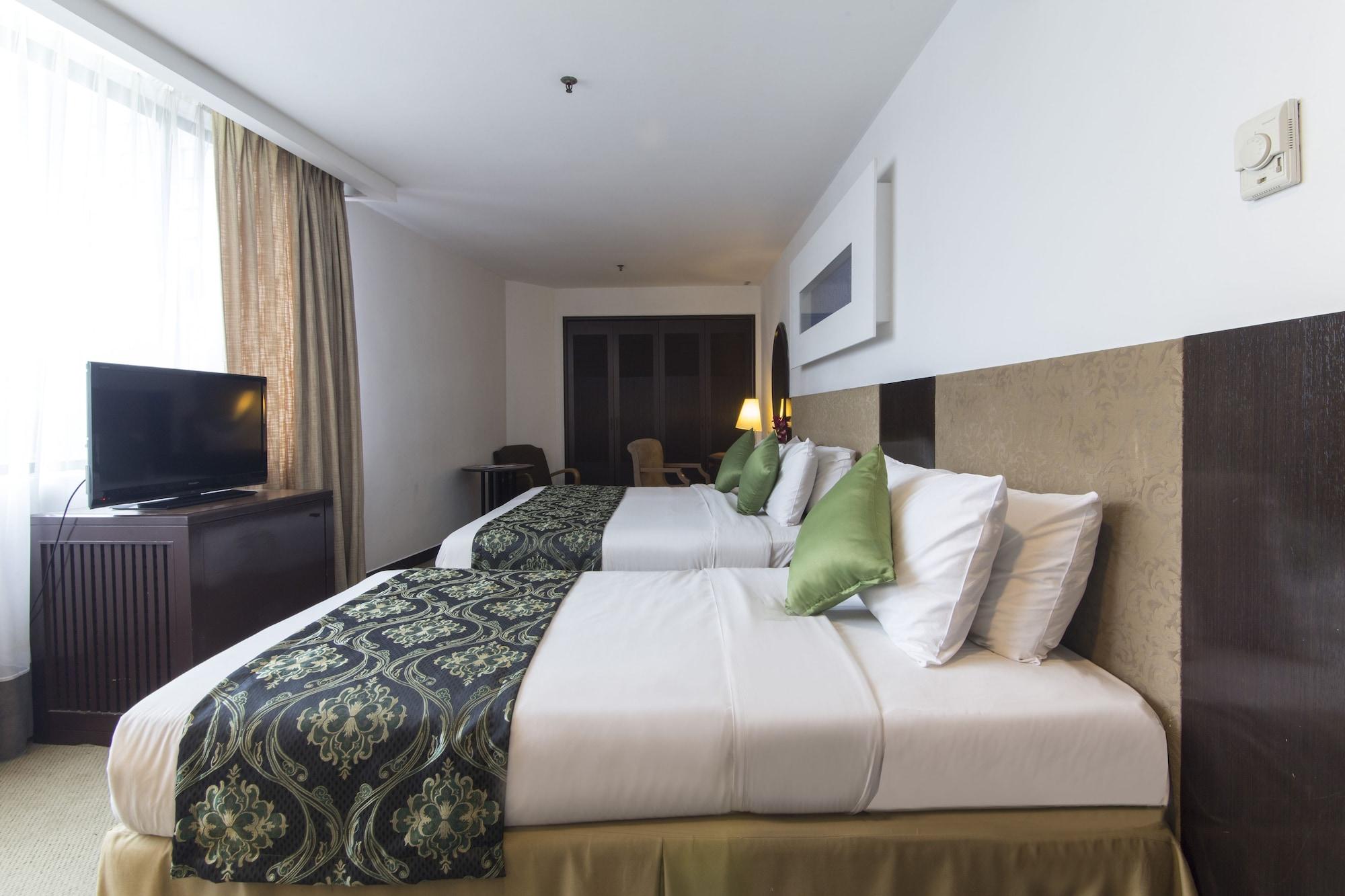 Regalpark Hotel Kuala Lumpur Exterior photo