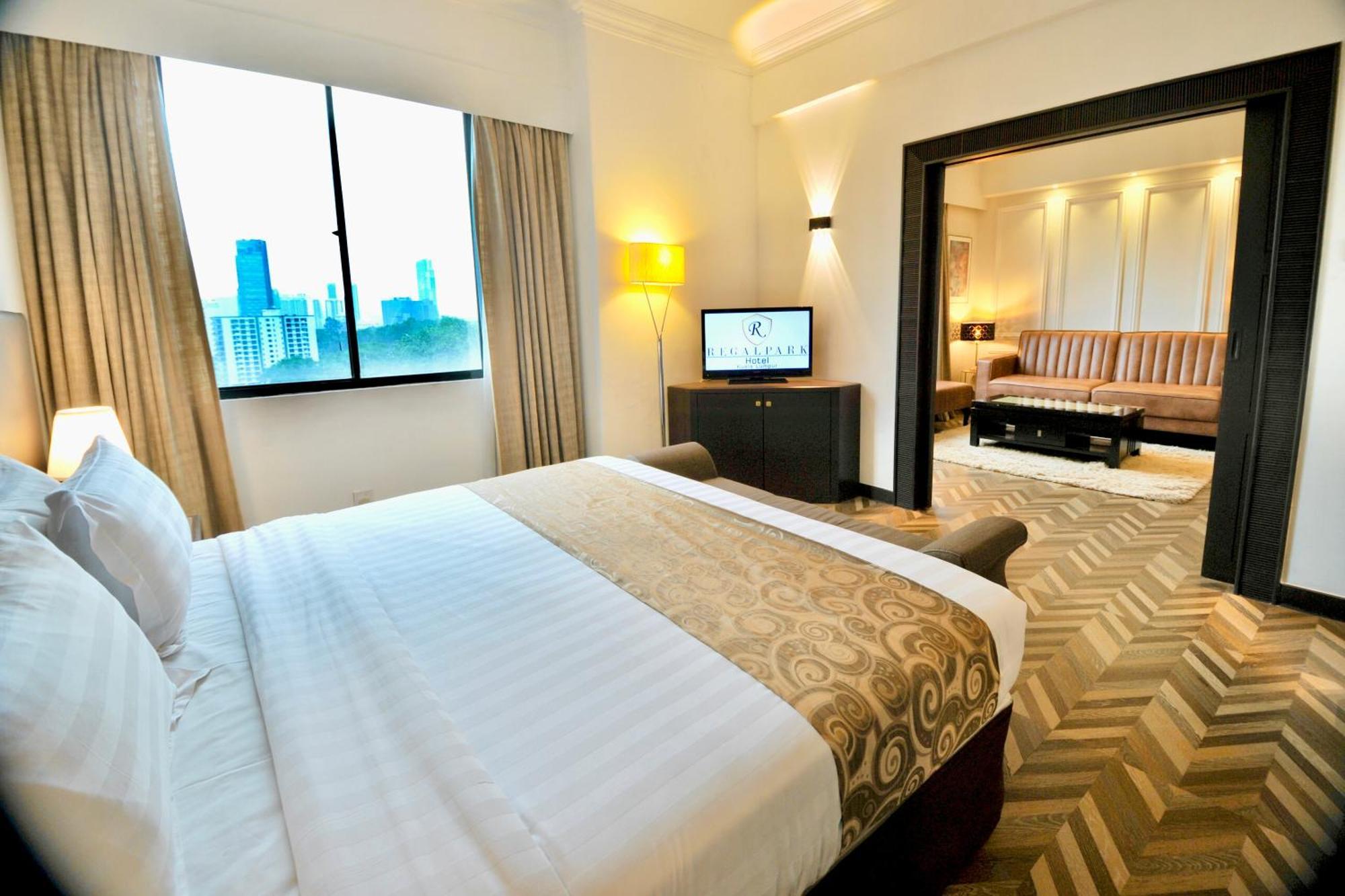 Regalpark Hotel Kuala Lumpur Exterior photo