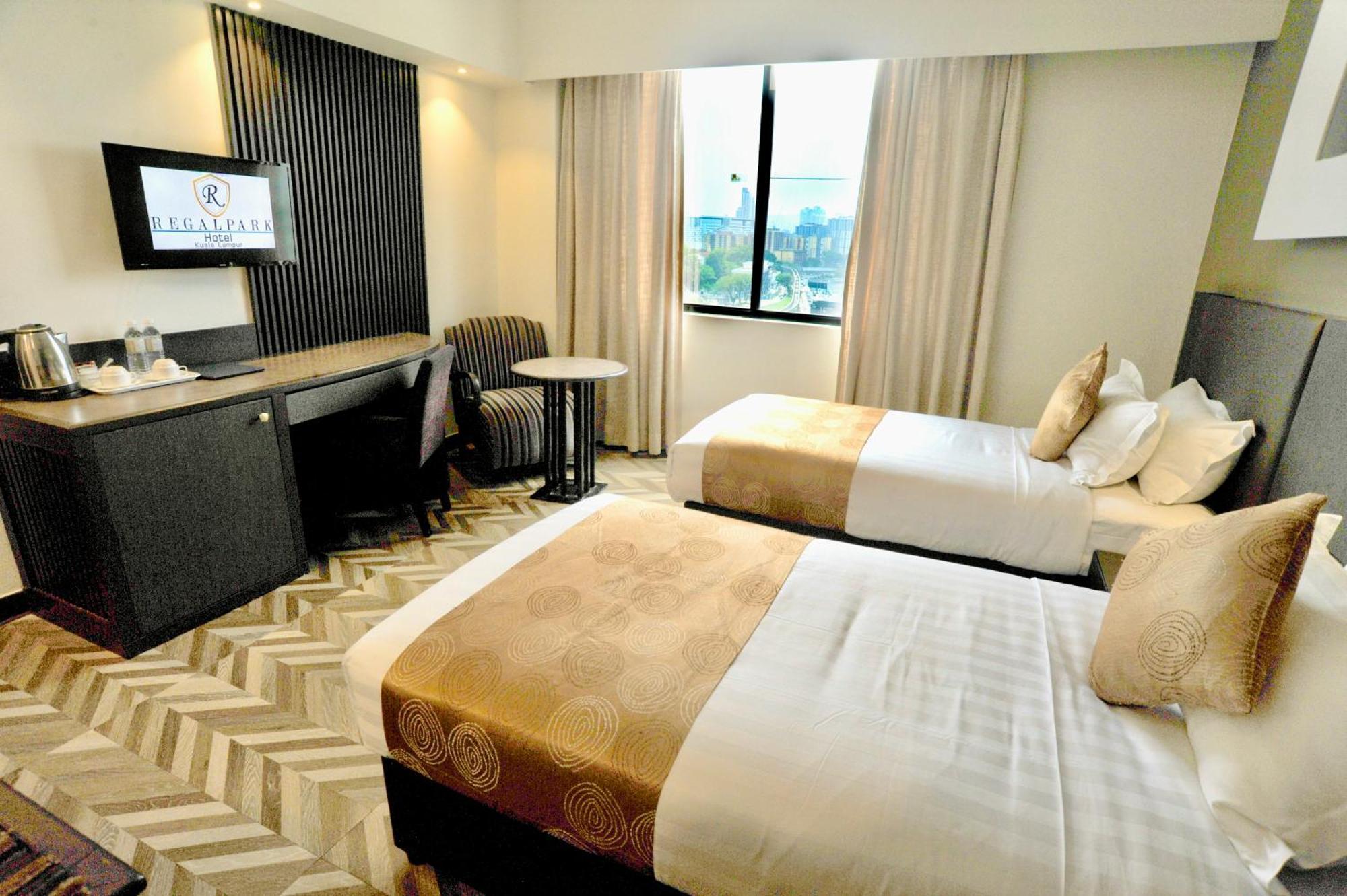 Regalpark Hotel Kuala Lumpur Exterior photo